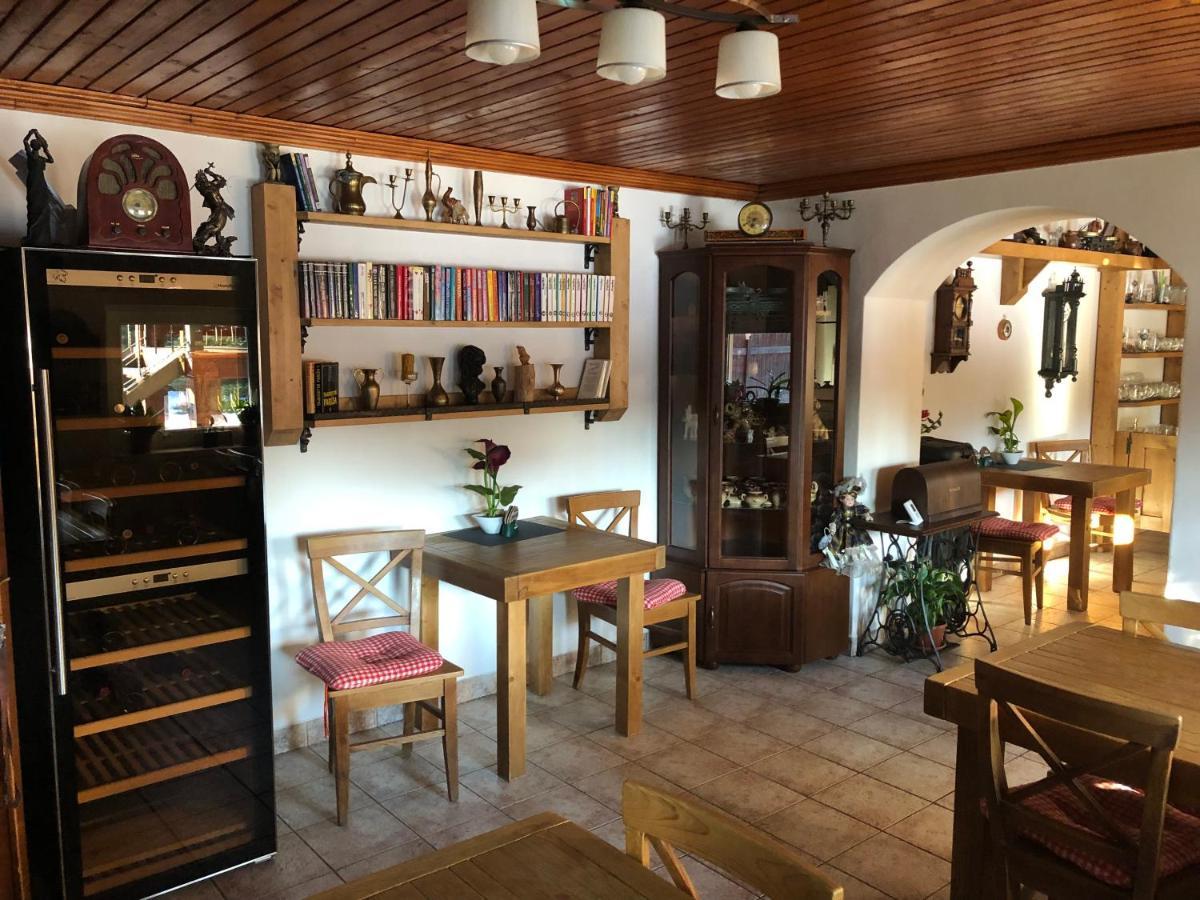 Penzion Relax Prievidza Exterior foto