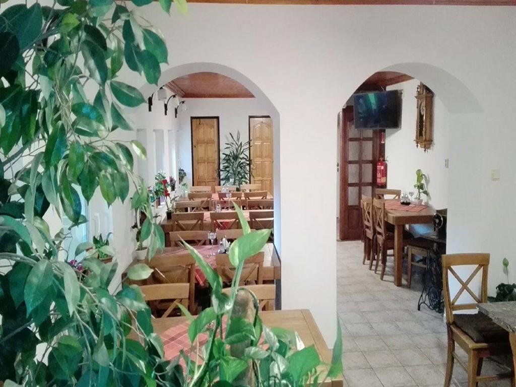 Penzion Relax Prievidza Exterior foto
